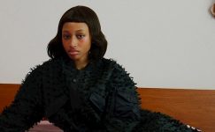 Ara Sezon: Cecilie Bahnsen Pre-Fall 2026