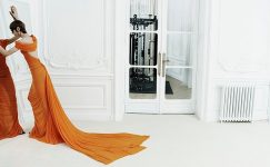 Balenciaga Pre-Fall 2026: Devinim Halinde Bir Geçmiş