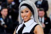 Cardi B Saç Bakım Markasını Duyurdu