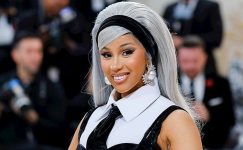Cardi B Saç Bakım Markasını Duyurdu