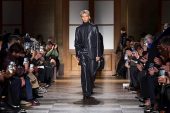 Hermès: Sessiz Bir Çizgi, Son Bir Selam