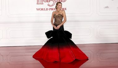 Margot Robbie’nin “Uğultulu Tepeler” Basın Turnesi: Gotik Romantizmin Modern Stil Günlüğü