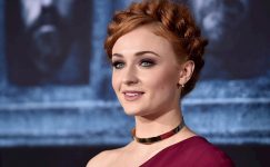 SOPHIE TURNER GAME OF THRONES ‘SPOILERI’ MI VERDİ?